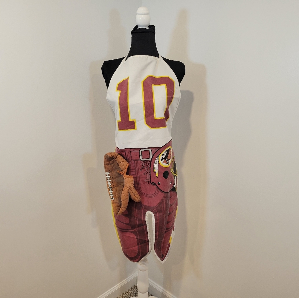 Redskins Themed Apron & Oven Mitt